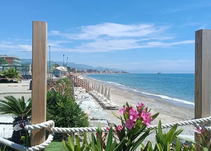 Lungomare Liguria Savona