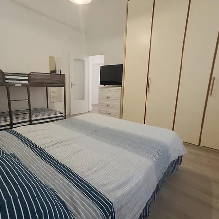 Lungomare Liguria Savona